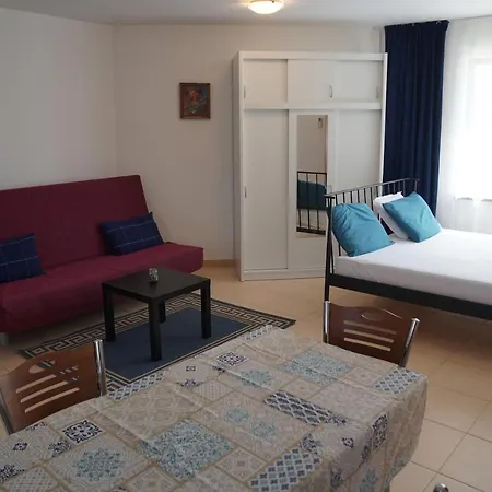 Апартамент Paskalina